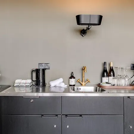 The Duke Boutique Hotel 4*