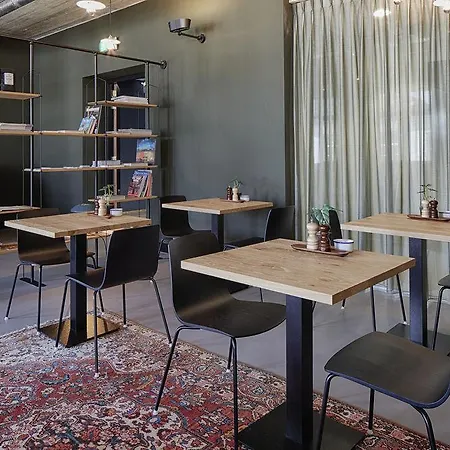 The Duke Boutique Hotel 4*